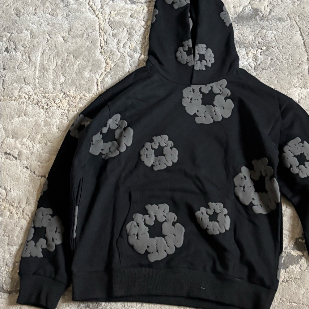 Chic Black Hoodie with Gray Floral Design